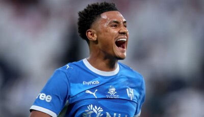 بالفيديو.. واتكينز: الدوري السعودي بقوة البريميرليج.. ولم أصدق ما فعلته جماهير الهلال